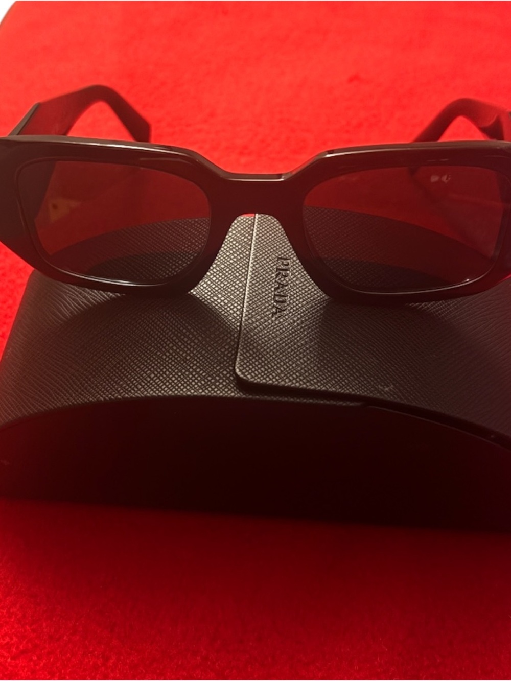 🖤Prada Symbole Trending Sunglasses - Picture 5 of 9